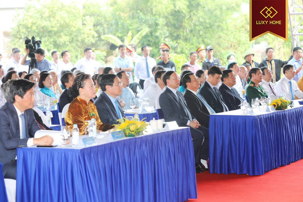 Thủ tướng Phạm Minh Chính cắt băng khánh thành cao tốc Vân Đồn - Móng Cái